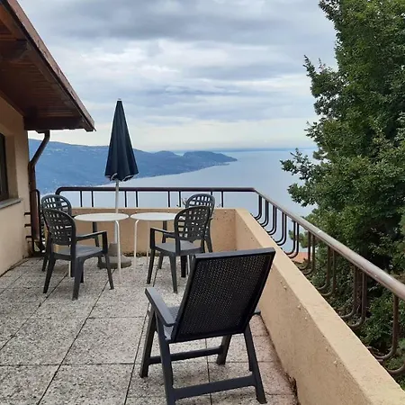 Gardablick アパート ティニャーレ